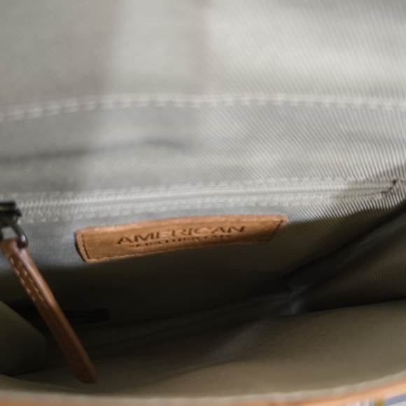 American Leather Co. Tan Leather Crossbody Bag Multiple Pockets - Picture 6 of 7